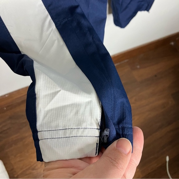 Under Armour navy blue track pants loose fit women’s size medium activewear - Picture 3 of 6